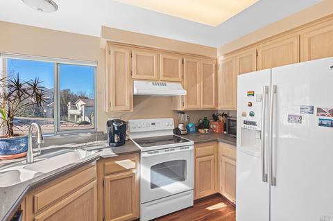269 Florence Ct, Hercules, CA 94547 photo 9