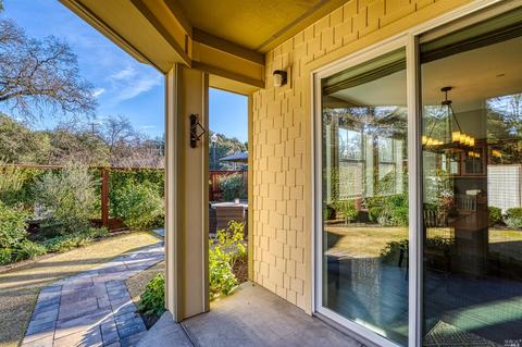 105 Grayson Way, Healdsburg, CA 95448 photo 6