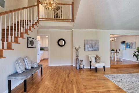 74 Terry Cir, Novato, CA 94947 photo 5