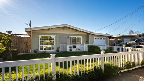 438 Stuart Dr, Petaluma, CA 94954 photo 1