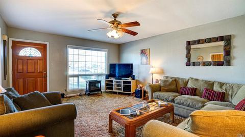 438 Stuart Dr, Petaluma, CA 94954 photo 7