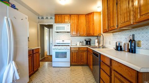 438 Stuart Dr, Petaluma, CA 94954 photo 10