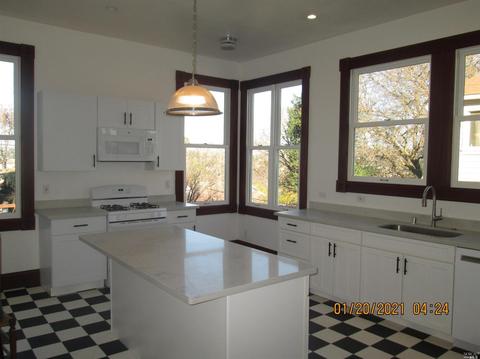 908 Capitol St, Vallejo, CA 94590 photo 7