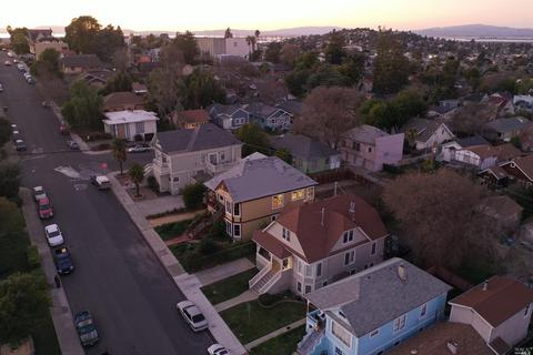 908 Capitol St, Vallejo, CA 94590 photo 3