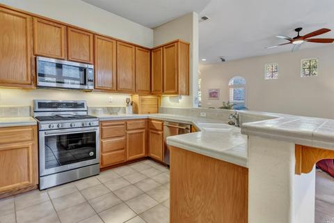 7917 Ruinart Ct, Vallejo, CA 94591 photo 12