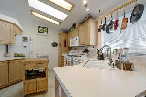 8105 B St, Windsor, CA 95492 photo 11