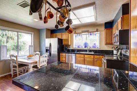 160 Teal Ct, Vallejo, CA 94589 photo 3