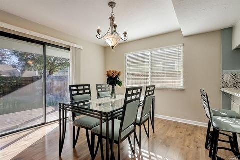 7982 Creekside Dr, Windsor, CA 95492 photo 10