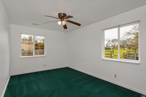 10 Wilcox Rd, Windsor, CA 95492 photo 12