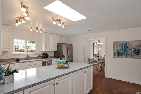 10 Wilcox Rd, Windsor, CA 95492 photo 4