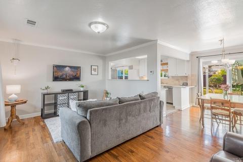 137 Dewitt Ave, Napa, CA 94558 photo 4
