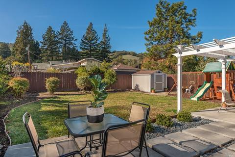137 Dewitt Ave, Napa, CA 94558 photo 6