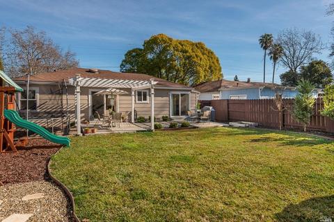 137 Dewitt Ave, Napa, CA 94558 photo 7