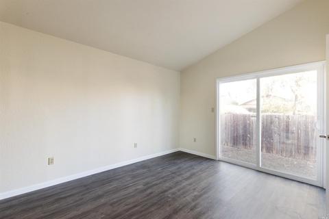 532 Capps Ln, Ukiah, CA 95482 photo 8