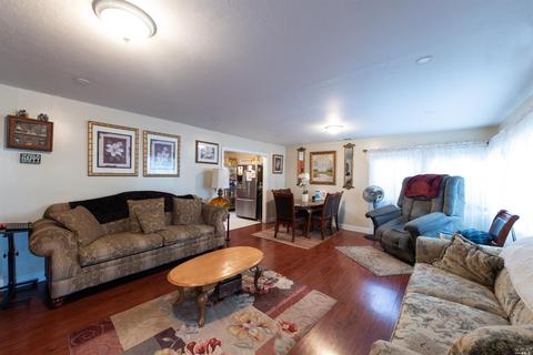 209 Shasta St, Vallejo, CA 94590 photo 3