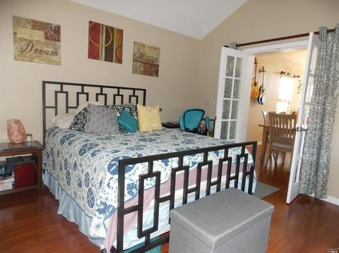 180 Cornell St, Windsor, CA 95492 photo 17
