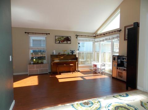 180 Cornell St, Windsor, CA 95492 photo 9