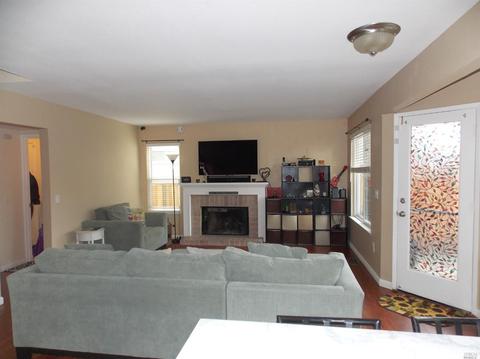 180 Cornell St, Windsor, CA 95492 photo 21