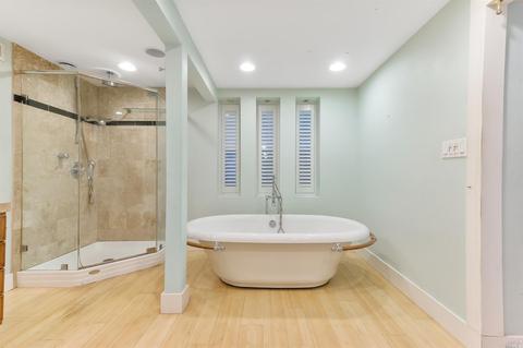 652 Washington St, Vallejo, CA 94590 photo 43