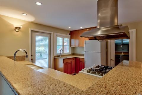 652 Washington St, Vallejo, CA 94590 photo 37