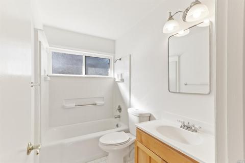 652 Washington St, Vallejo, CA 94590 photo 26