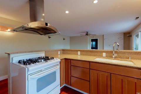 652 Washington St, Vallejo, CA 94590 photo 36