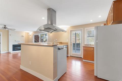 652 Washington St, Vallejo, CA 94590 photo 34