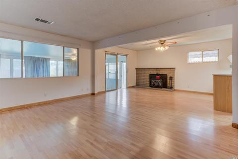 237 Daffodil Dr, Fairfield, CA 94533 photo 17
