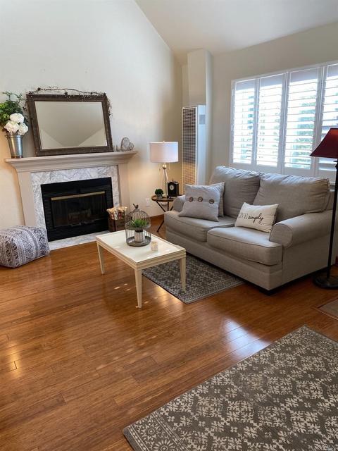 923 E Cotati Ave, Cotati, CA 94931 photo 2