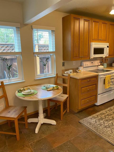 923 E Cotati Ave, Cotati, CA 94931 photo 9