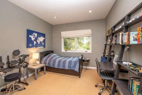 40 Bridgegate Dr, San Rafael, CA 94903 photo 25