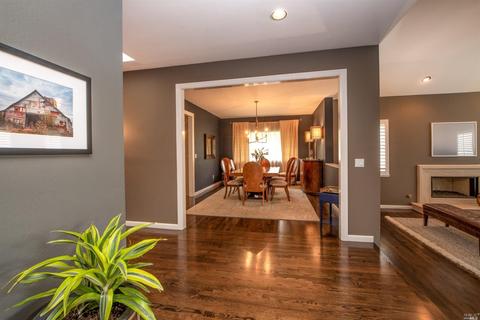 40 Bridgegate Dr, San Rafael, CA 94903 photo 3