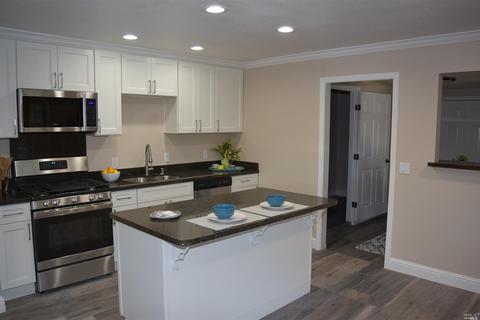 496 Apple Tree Ln, Fairfield, CA 94533 photo 3