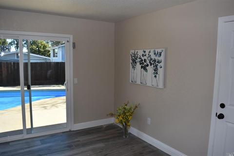 496 Apple Tree Ln, Fairfield, CA 94533 photo 9