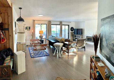 216 Mountain View Dr, Healdsburg, CA 95448 photo 9