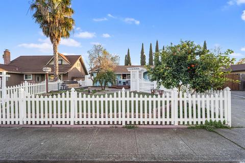 229 Azalea Ct, Fairfield, CA 94533 photo 4