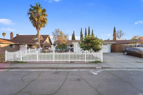 229 Azalea Ct, Fairfield, CA 94533 photo 3