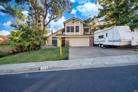 212 Grey Wolf Dr, Vacaville, CA 95688 photo 2