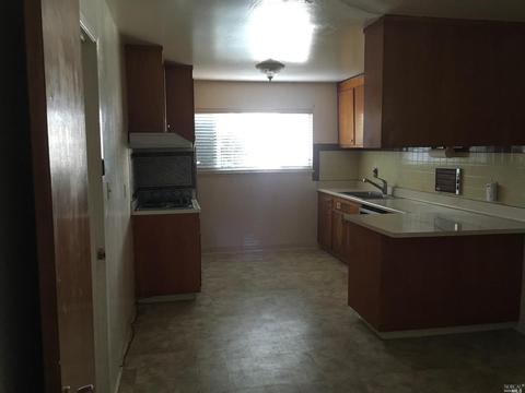 123 Violet Dr, Vallejo, CA 94589 photo 3