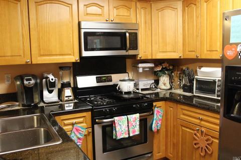 115 Exposition Dr, Vallejo, CA 94589 photo 5