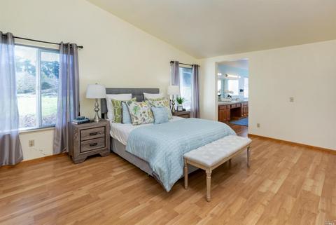 8902 Clothier Ln, Cotati, CA 94931 photo 13