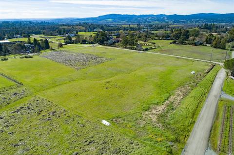 880 Red Tail Rd, Healdsburg, CA 95448 photo 9