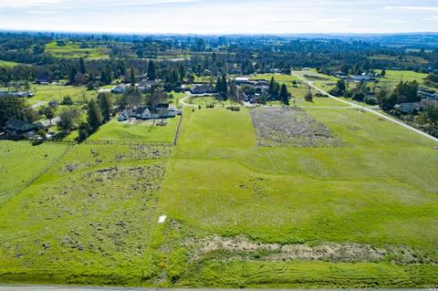 880 Red Tail Rd, Healdsburg, CA 95448 photo 12