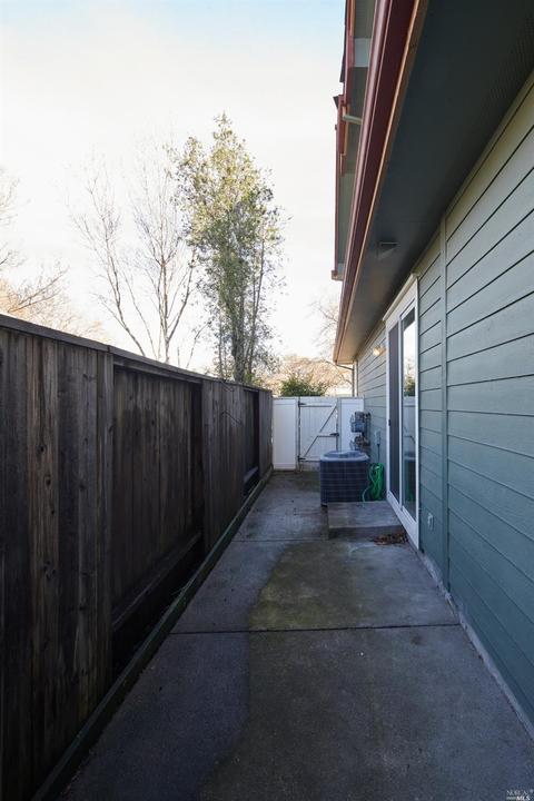 9157 Windsor Rd, Windsor, CA 95492 photo 10