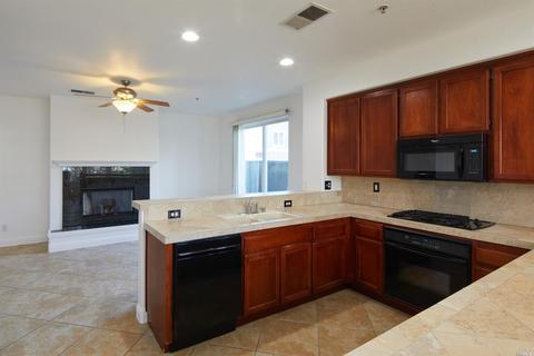9157 Windsor Rd, Windsor, CA 95492 photo 5