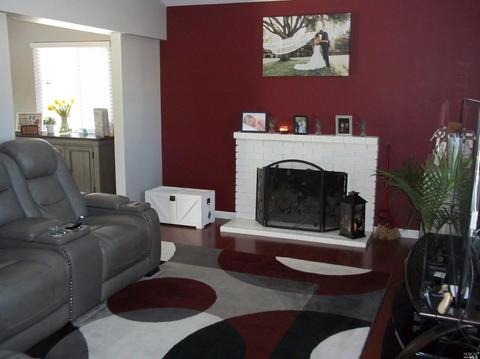 1073 Sparrow Ln, Fairfield, CA 94533 photo 10