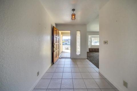 1186 Springtime Ave, Manteca, CA 95336 photo 5