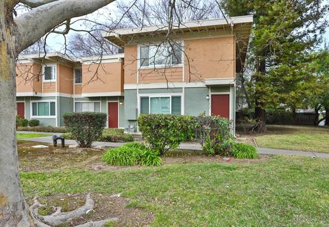 1599 Drake Dr, Davis, CA 95616 photo 2