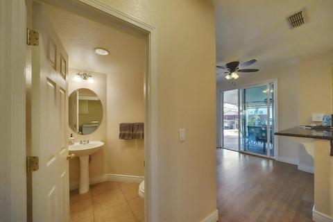 2278 Toscano Dr, Manteca, CA 95337 photo 18