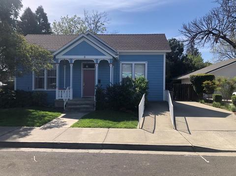 8 Edwards St, Winters, CA 95694 photo 1